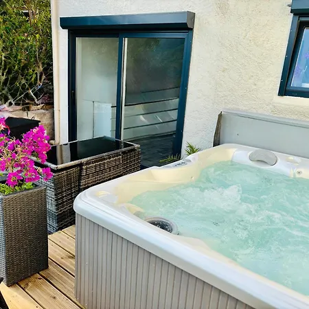 Petit Havre De Paix Avec Jacuzzi Luxe & Jardin Privatif Zen
