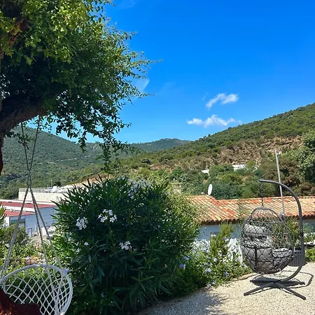 Quarto em Acomodações Particulares Petit Havre De Paix Avec Jacuzzi Luxe & Jardin Privatif Zen *