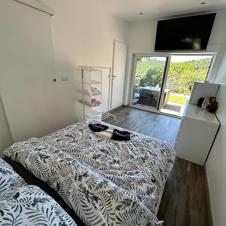 Petit Havre De Paix Avec Jacuzzi Luxe & Jardin Privatif Zen Accommodatie bij particulieren *