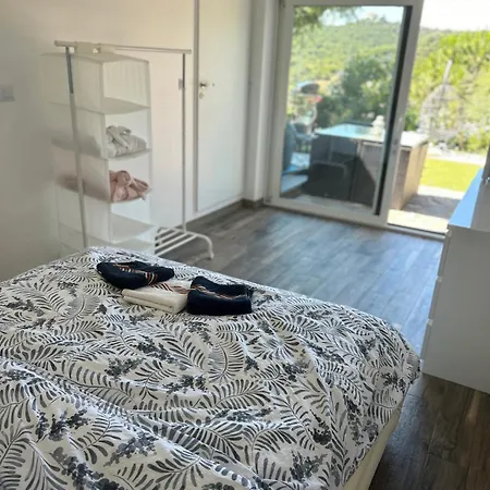 Petit Havre De Paix Avec Jacuzzi Luxe & Jardin Privatif Zen *