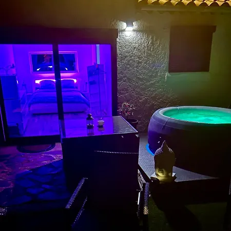 Petit Havre De Paix Avec Jacuzzi Luxe & Jardin Privatif Zen Cavalaire-sur-Mer