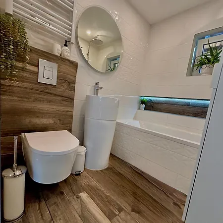 Petit Havre De Paix Avec Jacuzzi Luxe & Jardin Privatif Zen Quarto em Acomodações Particulares