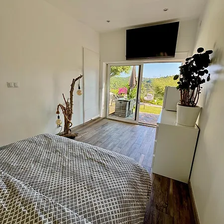 בית אירוח Petit Havre De Paix Avec Jacuzzi Luxe & Jardin Privatif Zen
