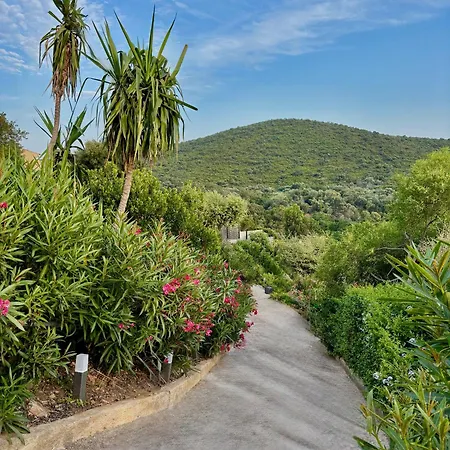Petit Havre De Paix Avec Jacuzzi Luxe & Jardin Privatif Zen * Cavalaire-sur-Mer