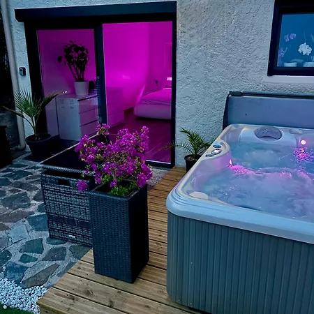 Petit Havre De Paix Avec Jacuzzi Luxe & Jardin Privatif Zen