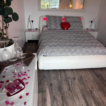 Petit Havre De Paix Avec Jacuzzi Luxe & Jardin Privatif Zen * Cavalaire-sur-Mer